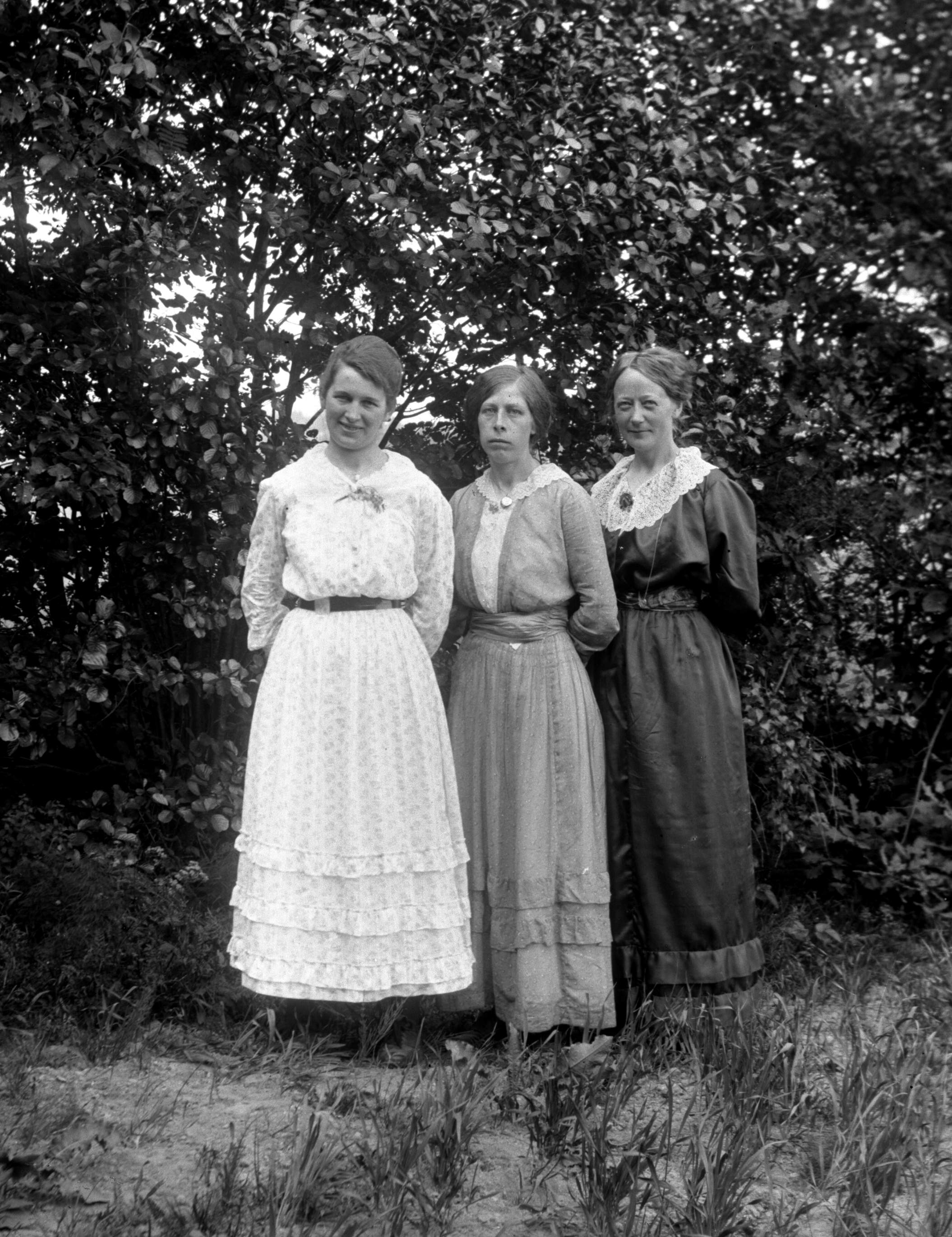 Bröllop till Annie Augustsdotter och Jacob Johansson, Lilla Askerön 1917